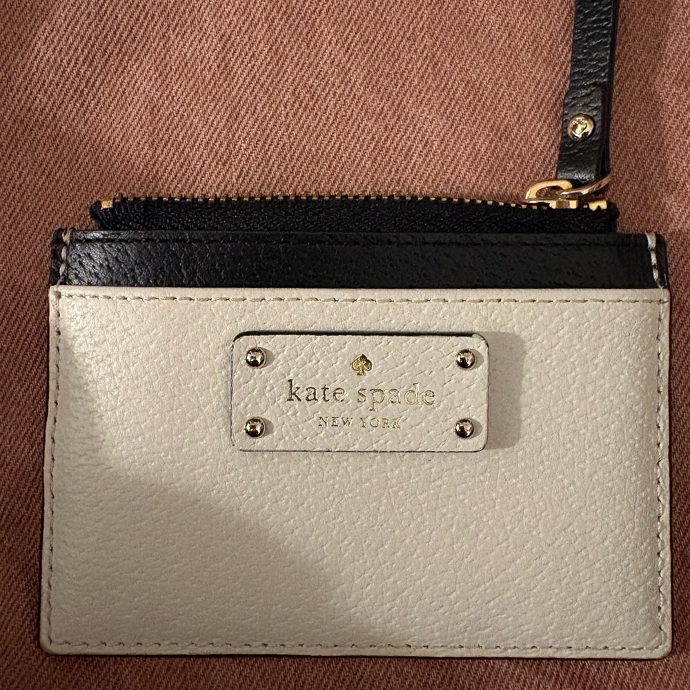 Kate Spade Black and Cream Card Wallet